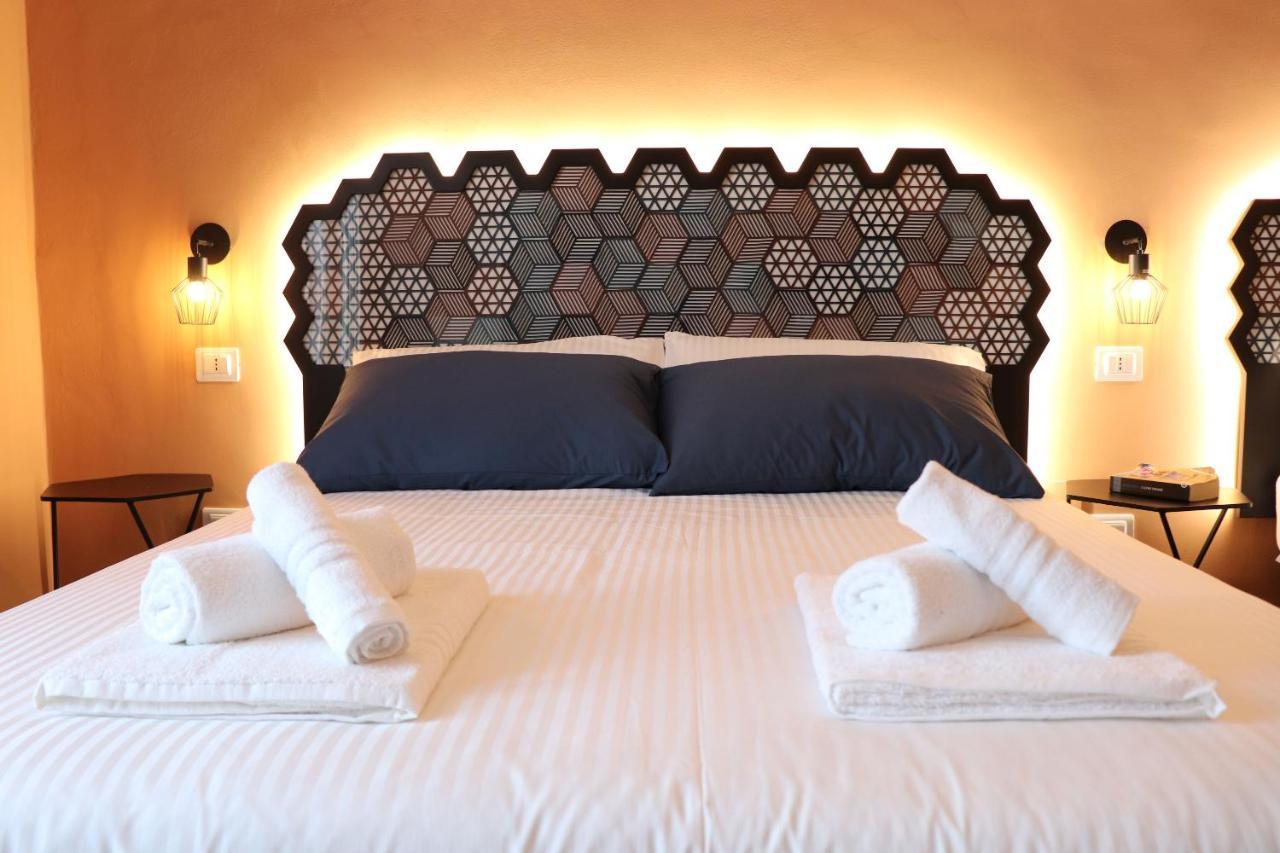Liotru Maisonne, Rooms With En-Suite Bathroom And Shared Bathroom Katania Zewnętrze zdjęcie