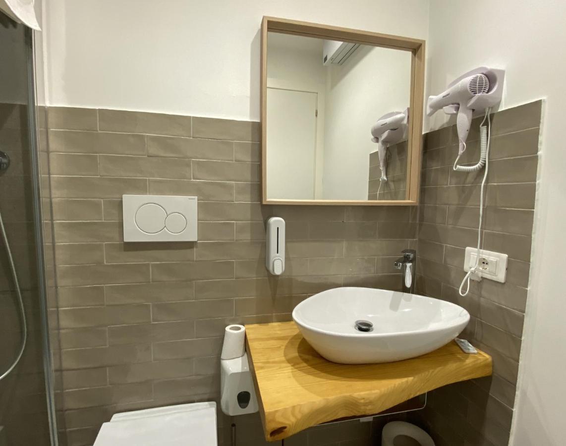 Liotru Maisonne, Rooms With En-Suite Bathroom And Shared Bathroom Katania Zewnętrze zdjęcie